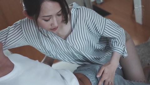 Địt cô gái bú hồng quá là sướng Kana Mito